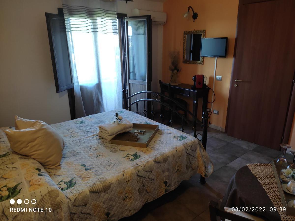 Room & Relax Eleinad カブラス エクステリア 写真